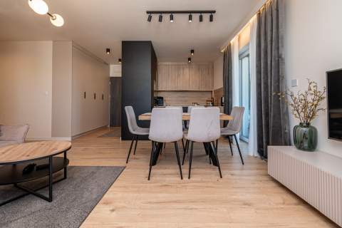 3-pokojowy apartament z balkonem - Na sprzedaż