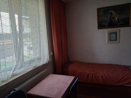 Sprzedam 1/8 domu i działki