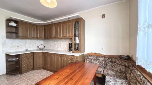 Dom, 5 pokoi, 2 łazienki, balkon, ogród, garaż