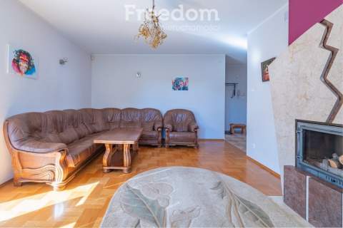 3 pokoje z ogródkiem i miejscem postojowym