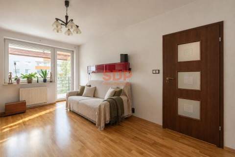 Wygodna przestrzeń dla pary 2 pok. balkon kom.
