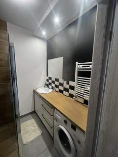 Apartament - wyposażony i umeblowany