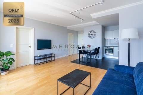 Apartament przy placu Grzybowskim