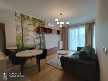Apartament z garażem, klimatyzacją i komórką