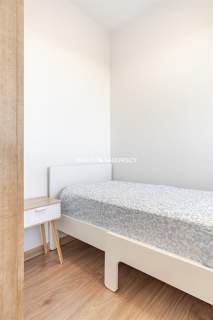 2 POKOJE 32,5 m BALKON OSTATNIE PIĘTRO