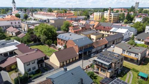 Przestronny budynek mieszkalno-usługowy