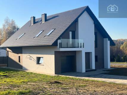 Nowoczesny dom 182 m2 działka 9 arów