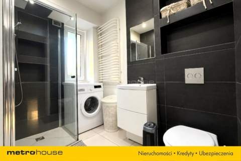 3-pokojowe mieszkanie na parterze/55,4m2/2 piwnice