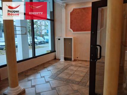 Lokal handlowo-usługowy w centrum Gdyni