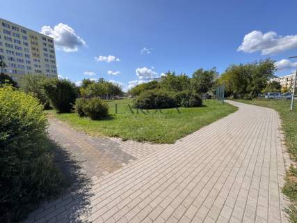 Zielona okolica, parkingi, winda, 3 pokoje Toruń
