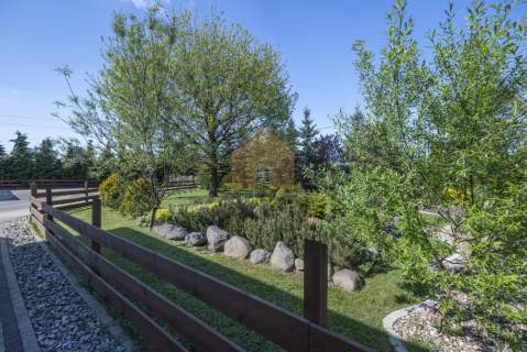 Garaż na 2 samochody 250m2 domu zielona okolic