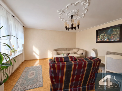 Słoneczne M4 na parterze z balkonem