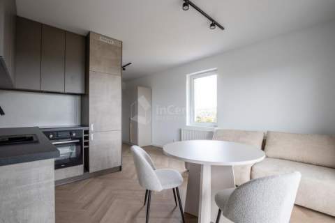 Nowa przytulna kawalerka, ok. 30m2. duży balkon.