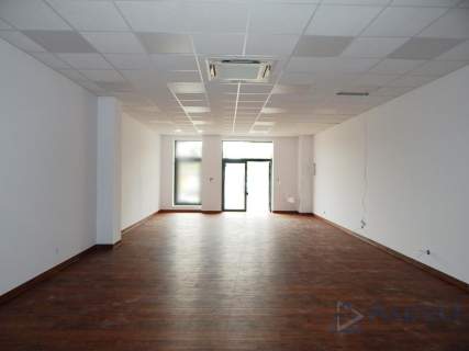 Lokal 135 m2 - z opcją rozszerzenia o kolejne 135
