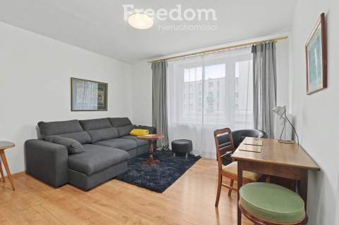 Kawalerka w centrum Gdyni, słoneczny balkon, winda, miejsce