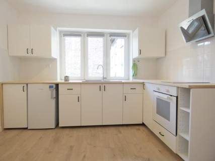 Jasna kawalerka 30 m2 - Katowicka 62A, Śródmieście