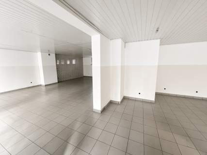 Lokal na sprzedaż/Parter z witryną wcześniej sklep