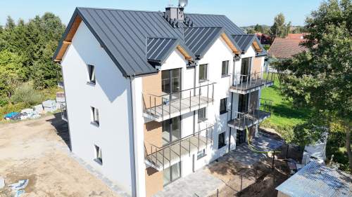 Apartament nad jeziorem z dwoma balkonami