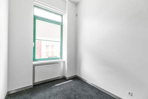 Lokal usługowy na parterze