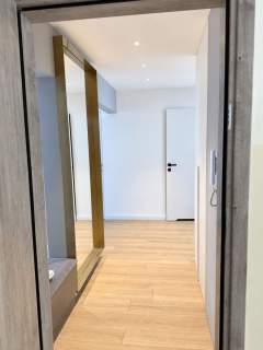 3-pokoje na Winogradach 66,5 m balkon piwnica