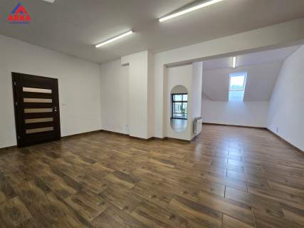 Lokal na wynajem w centrum Rokicin Podhalańskich