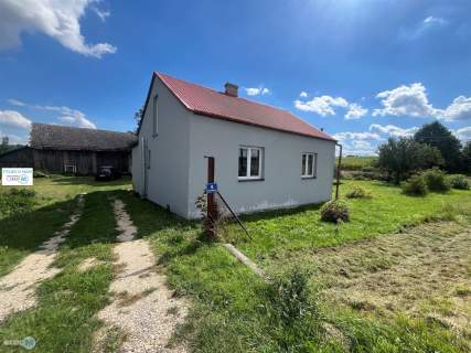 DOM W OTOCZENIU NATURY