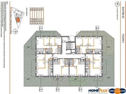 18 km od centrum Warszawy-Marki przy głównej ulicy