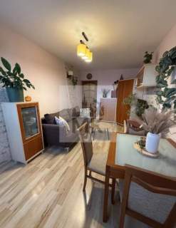 3 pokoje, osobna kuchnia, loggia, do wejścia