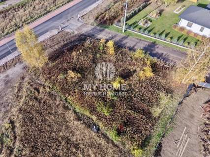 Działka budowlana 859 m w Dosinie   narożna, media w drodze 