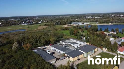 Kompleks komercyjny 5188m2 z halami i magazynami