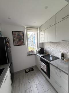 2 pokoje 46 m Generalny remont 1. piętro Balkon