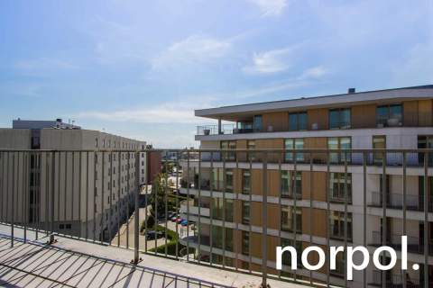 Angel Plaza Apartament 48 m z widokiem na ogród komórka, mi