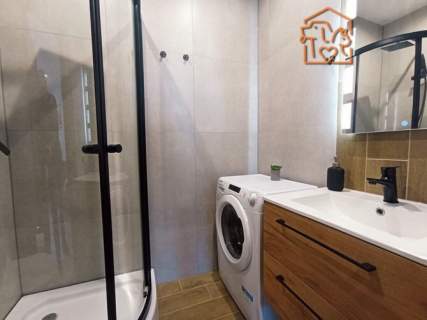 Wynajmę kawalerkę pet friendly,Al.Niepodległości 5