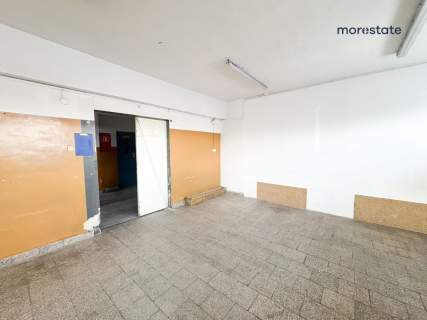 hala/magazyn 62m2 na Bieńczycach z windą tow.