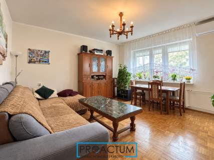 Centrum Torunia 4 pokoje 1 piętro Balkon
