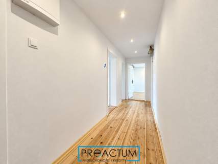 67,60 m2, po remoncie, 3 pokoje, centrum