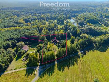 Dom wśród zieleni 5525 m działki Blisko lasów