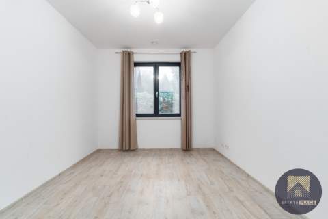 Dom przy lesie Klembów 2021 r. Kolej