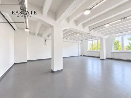Magazyn 237 m2 parking biura