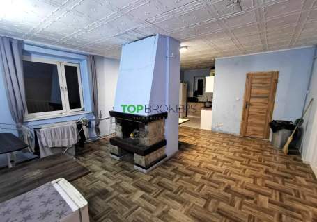 Wygodny dom dla pracowników lub na hostel, parking