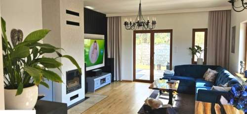 Pokrzywnica garaż 2 auta otoczenie lasu 260m