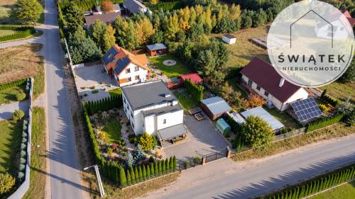 Dom dla dwóch pokoleń 6 pokoi gotowy do zamieszkania
