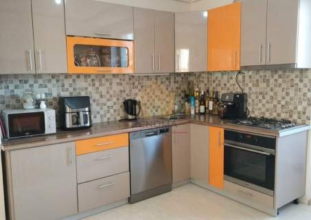 3 pokoje/piwnica/garaż