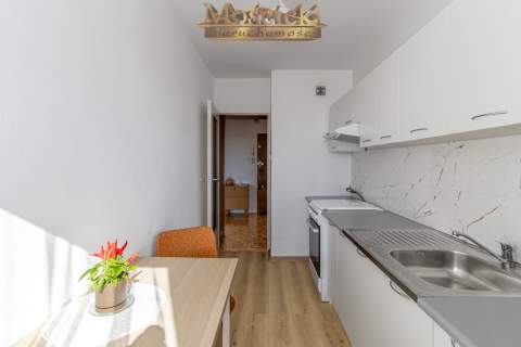 Stylowe 2 pokoje przy metrze Imielin 48 m Balkon
