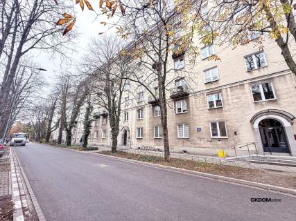 Klimatyczna kawalerka 34,1 m w kamienicy