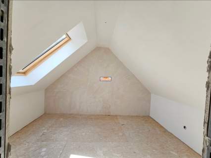 DWUPOZIOMOWY APARTAMENT Z TARASEM I OGRÓDKIEM