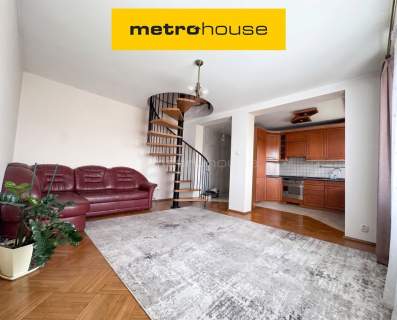 Dwupoziomowe mieszkanie Zamkowa 90,80m2 