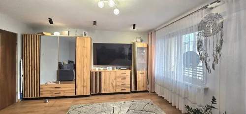 Mieszkanie trzypokojowe z balkonem