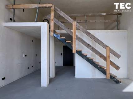 Antresola i salon razem 55 m , bez prowizji