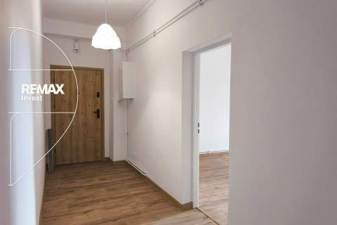 68 m 2 pokoje Centrum Duży balkon